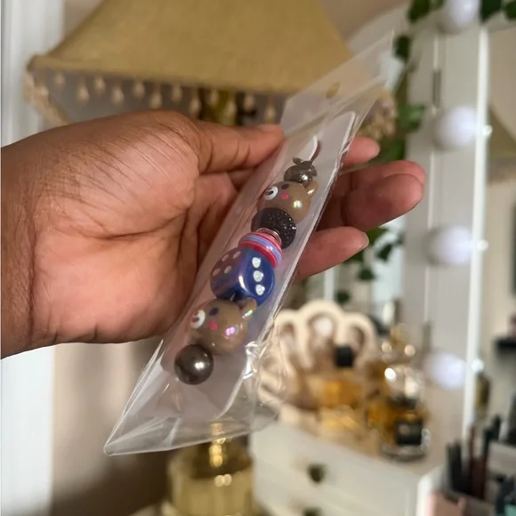 Handmade Bookmark Keychain - Picture 10 of 10